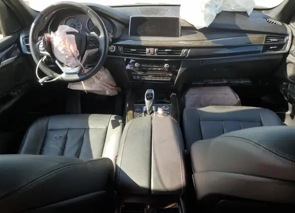 5UXKR0C5XJ0X94169 2018 BMW X5 - Image 8