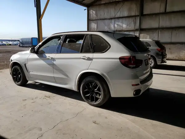 5UXKR0C5XJ0X94642 2018 BMW X5 - Image 2