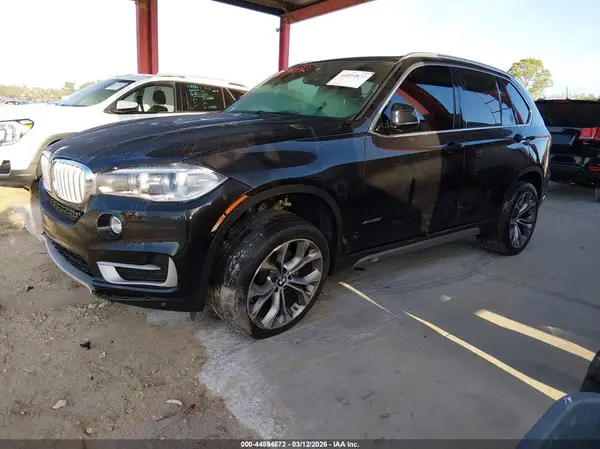 5UXKR0C5XJ0X94673 2018 BMW X5 - Image 2