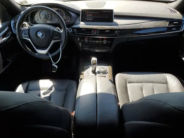 5UXKR0C5XJ0X97623 2018 BMW X5 - Image 8
