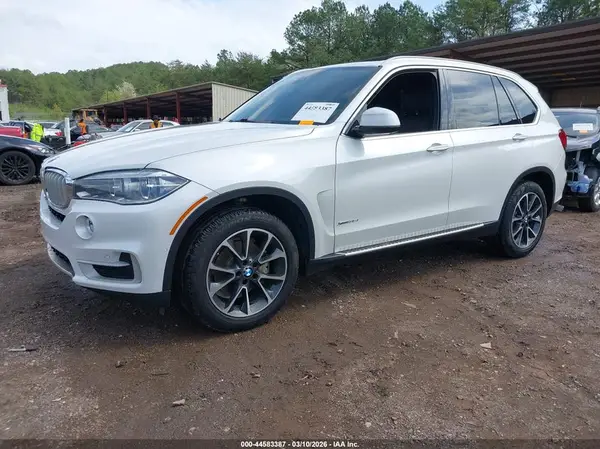 5UXKR0C5XJ0X98786 2018 BMW X5 - Image 2