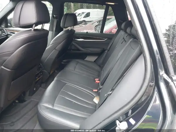 5UXKR0C5XJ0X99016 2018 BMW X5 - Image 8