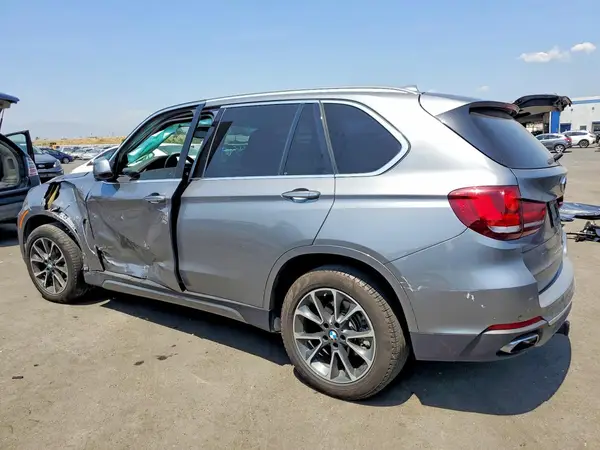 5UXKR0C5XJ0X99730 2018 BMW X5 - Image 2