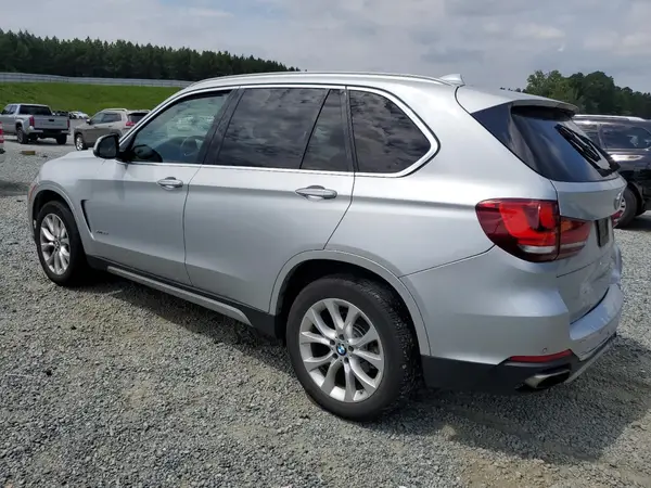 5UXKR0C5XJ0Y00889 2018 BMW X5 - Image 2