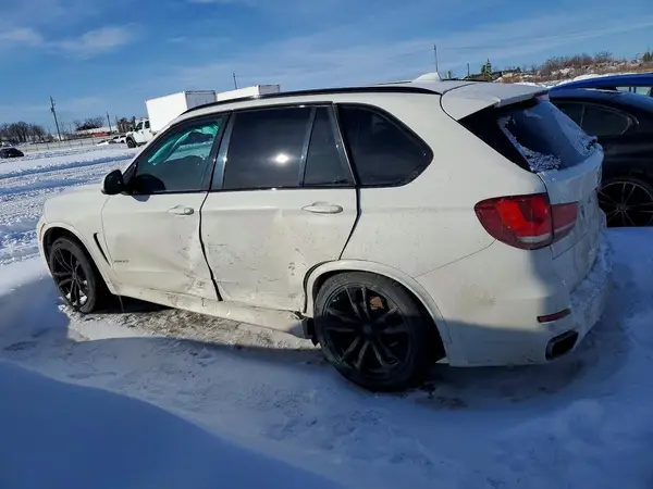 5UXKR0C5XJ0Y01895 2018 BMW X5 - Image 2