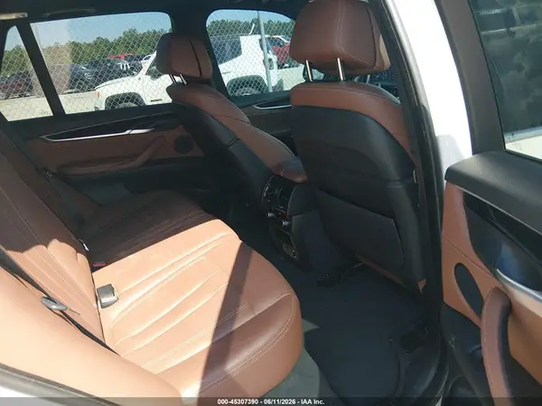 5UXKR0C5XJ0Y05428 2018 BMW X5 - Image 8