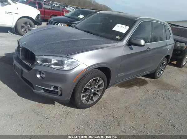 5UXKR0C5XJ0Y06112 2018 BMW X5 - Image 2