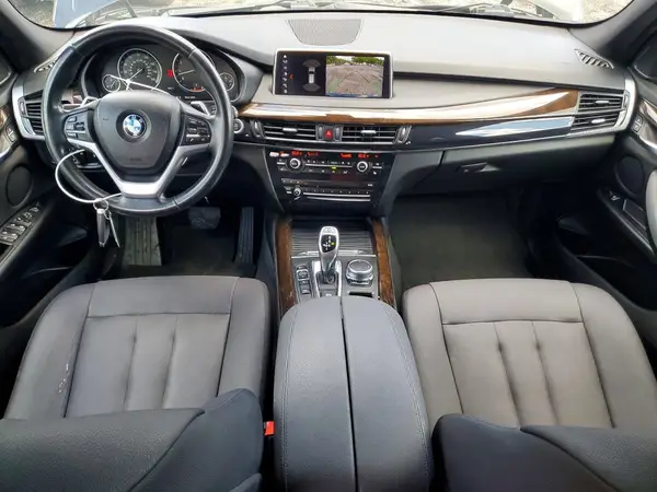 5UXKR0C5XJ0Y06689 2018 BMW X5 - Image 8
