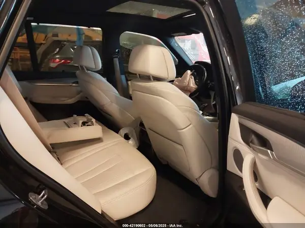 5UXKR0C5XJL071906 2018 BMW X5 - Image 8