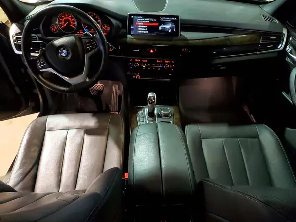 5UXKR0C5XJL074448 2018 BMW X5 - Image 8
