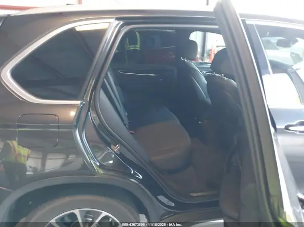 5UXKR0C5XJL074546 2018 BMW X5 - Image 8