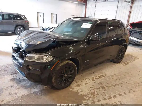 5UXKR0C5XJL075843 2018 BMW X5 - Image 2