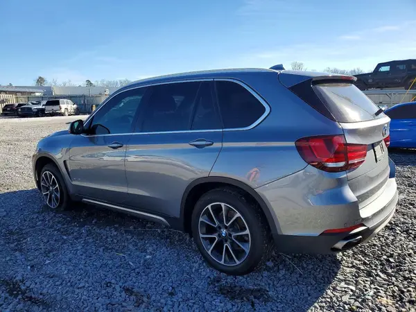 5UXKR0C5XJL076877 2018 BMW X5 - Image 2