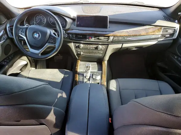 5UXKR0C5XJL076877 2018 BMW X5 - Image 8