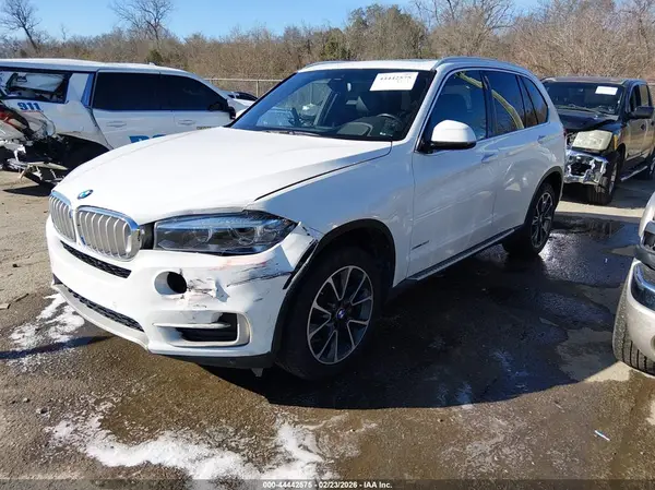5UXKR2C30H0U22392 2017 BMW X5 - Image 2