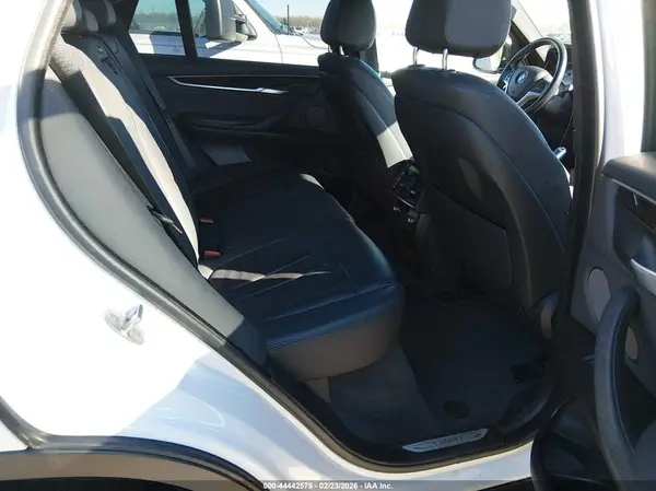 5UXKR2C30H0U22392 2017 BMW X5 - Image 8