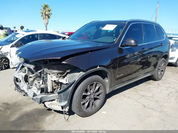 5UXKR2C30H0U22523 2017 BMW X5 - Image 2