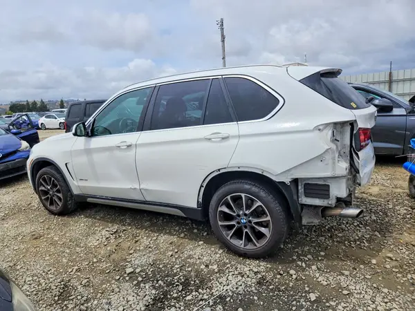 5UXKR2C30H0U23249 2017 BMW X5 - Image 2