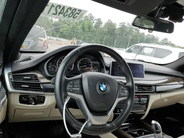 5UXKR2C30H0U23610 2017 BMW X5 - Image 8