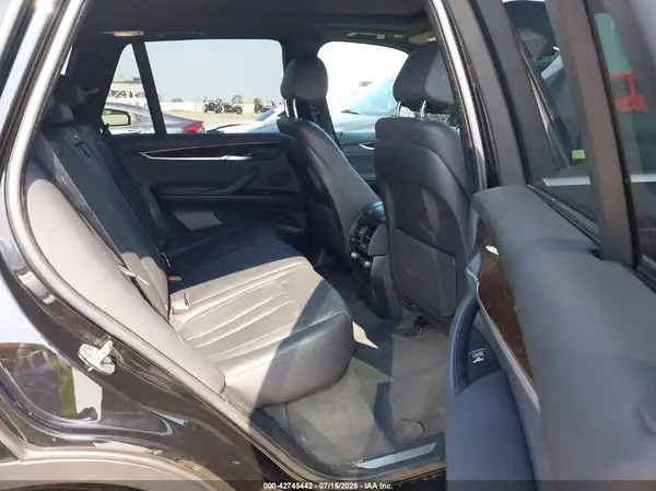 5UXKR2C31H0U22952 2017 BMW X5 - Image 8