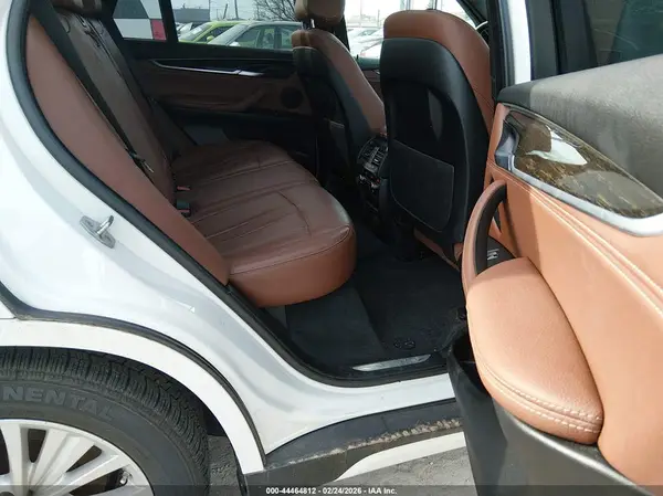5UXKR2C31H0U23602 2017 BMW X5 - Image 8