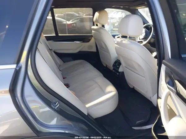 5UXKR2C31H0X04718 2017 BMW X5 - Image 8