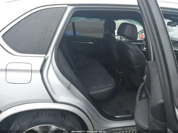 5UXKR2C31H0X05156 2017 BMW X5 - Image 8