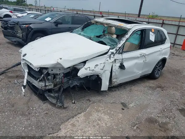 5UXKR2C32H0U22829 2017 BMW X5 - Image 2