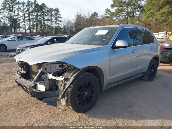 5UXKR2C32H0U23804 2017 BMW X5 - Image 2