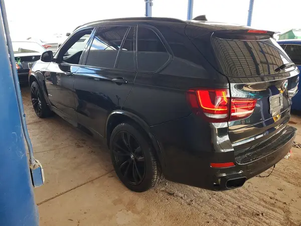5UXKR2C32H0U24242 2017 BMW X5 - Image 2