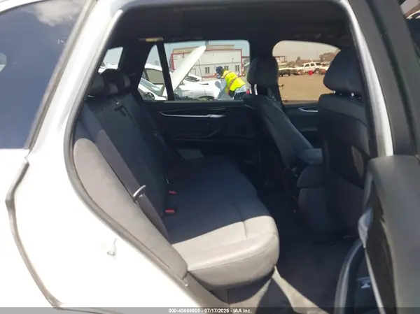 5UXKR2C32H0U24709 2017 BMW X5 - Image 8