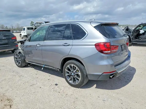 5UXKR2C32H0W43864 2017 BMW X5 - Image 2