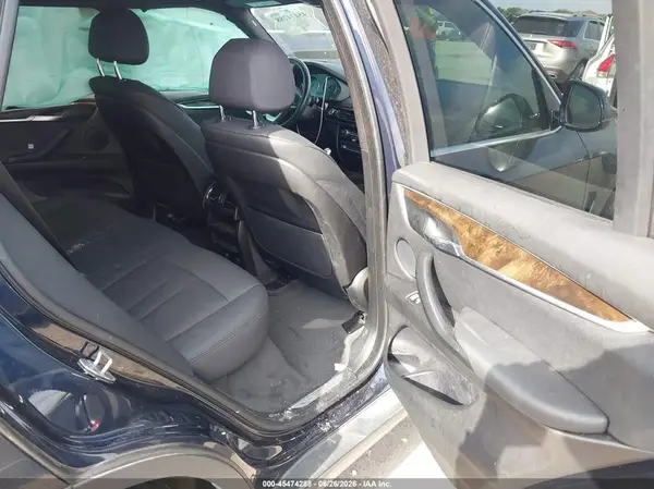 5UXKR2C32H0X05537 2017 BMW X5 - Image 8