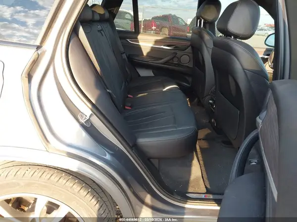 5UXKR2C32H0X07403 2017 BMW X5 - Image 8