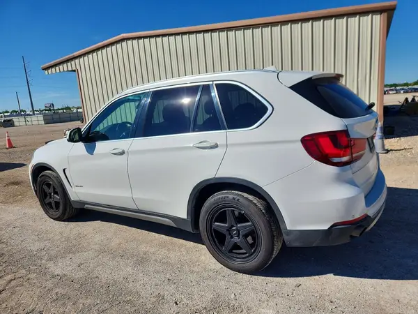 5UXKR2C33H0U23035 2017 BMW X5 - Image 2