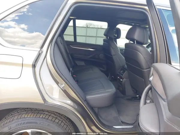 5UXKR2C34H0U23061 2017 BMW X5 - Image 8