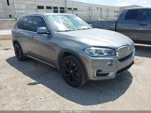 5UXKR2C34H0X04440 2017 BMW X5 - Image 1