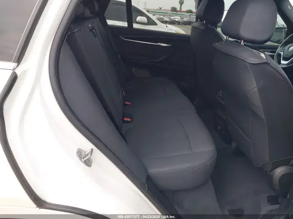 5UXKR2C35H0W43454 2017 BMW X5 - Image 8