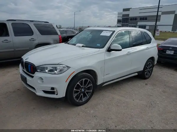 5UXKR2C35H0X06925 2017 BMW X5 - Image 2