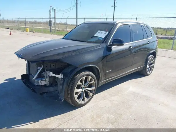 5UXKR2C36H0X06870 2017 BMW X5 - Image 2