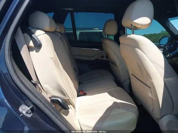 5UXKR2C37H0U24639 2017 BMW X5 - Image 8