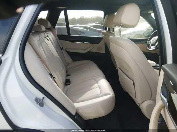 5UXKR2C37H0W43391 2017 BMW X5 - Image 8