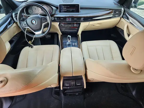 5UXKR2C37H0X07087 2017 BMW X5 - Image 8
