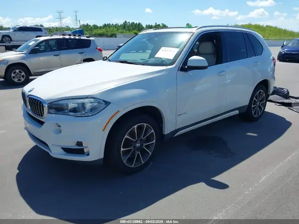 5UXKR2C38H0U22897 2017 BMW X5 - Image 2