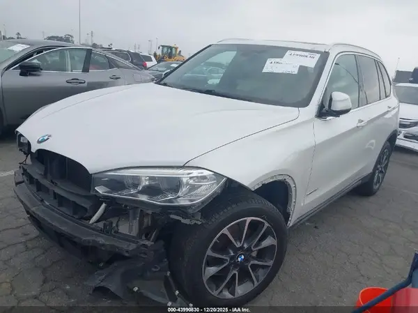 5UXKR2C38H0U22995 2017 BMW X5 - Image 2