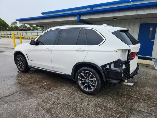 5UXKR2C39H0U22326 2017 BMW X5 - Image 2