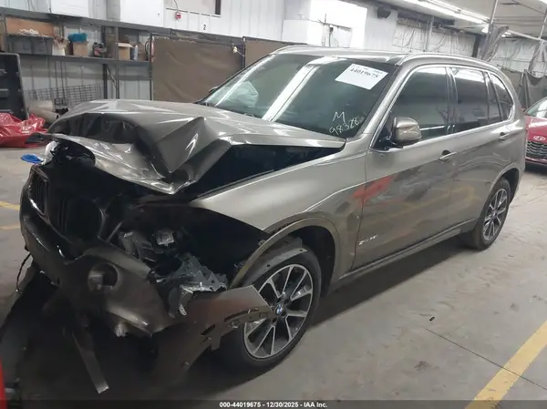 5UXKR2C39H0U24108 2017 BMW X5 - Image 2