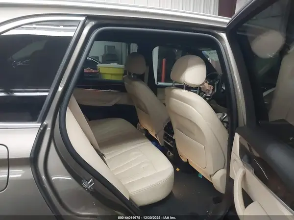 5UXKR2C39H0U24108 2017 BMW X5 - Image 8