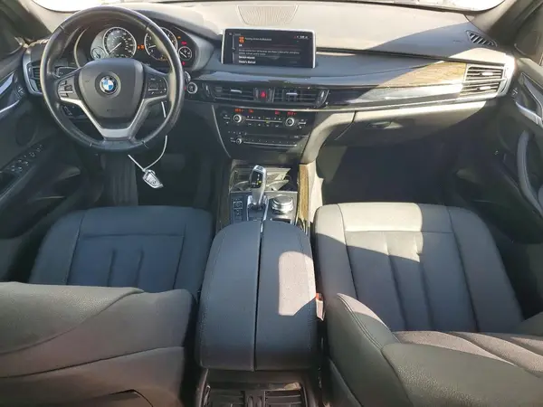 5UXKR2C39H0W43697 2017 BMW X5 - Image 8