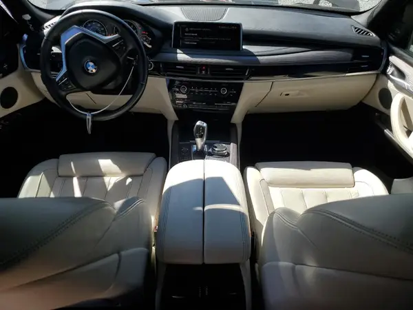 5UXKR2C39H0X05549 2017 BMW X5 - Image 8
